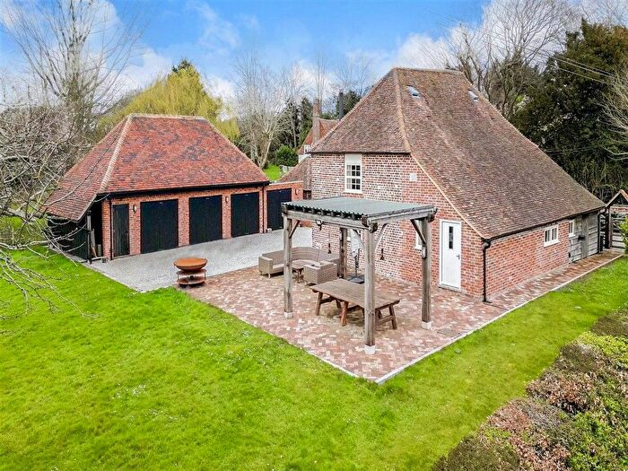 2 Bedroom Barn Conversion For Sale In Shottenden Road, Canterbury, Kent, CT4