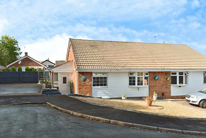 2 Bedroom Semi-Detached House For Sale In Alton Close, Newcastle, Staffordshire, ST5