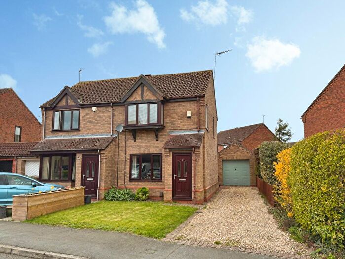 2 Bedroom Semi Detached House For Sale In Poachers Brook, Skellingthorpe, LN6