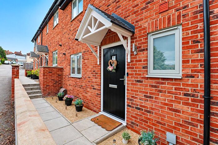 3 Bedroom Terraced House For Sale In Glovers Row, Westbury, BA13
