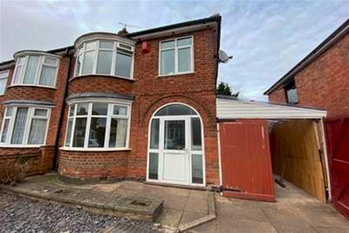 3 Bedroom Semi-Detached House To Rent In Belle Vue Avenue, Leicester, LE4