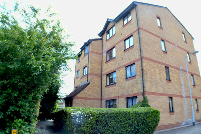 Studio To Rent In Baildon Street, New Cross, SE8