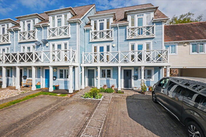 3 Bedroom Terraced House For Sale In Crossfield Walk, Holborough Lakes, Snodland, ME6