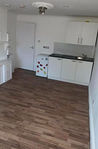 Studio To Rent In Hither Green Lane, London, SE13