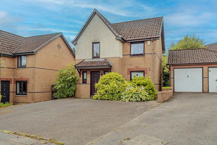 3 Bedroom Detached Villa For Sale In Belleisle Drive, Carrickstone, Cumbernauld, G68