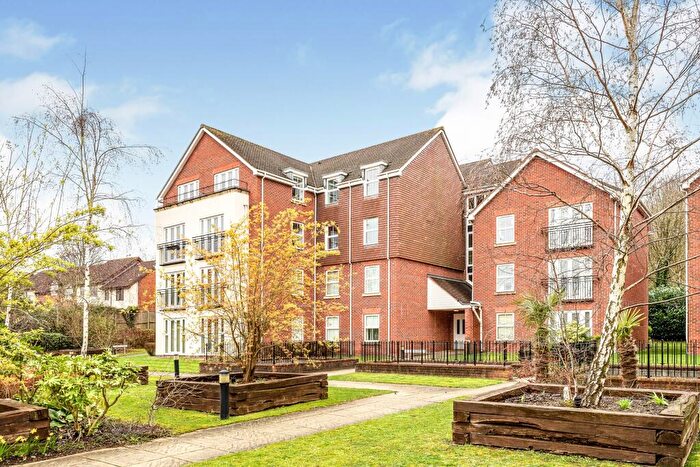 2 Bedroom Flat To Rent In Birch Meadow Close, Warwick, CV34