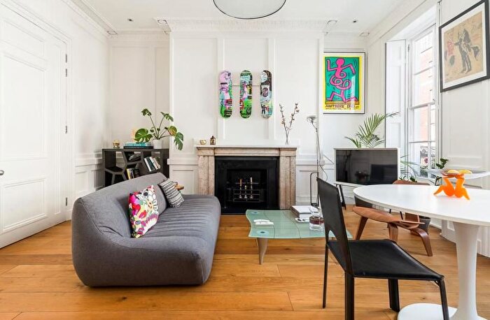 2 Bedroom Flat To Rent In Warwick Avenue, Maida Vale, London, W9