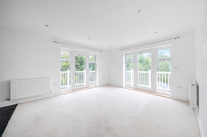 2 Bedroom Flat To Rent In Carolina Drive, High Wycombe, HP11