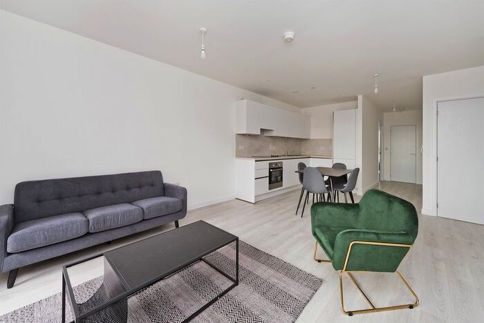 2 Bedroom Flat To Rent In Tabbard Apartments, Western Circus, W3