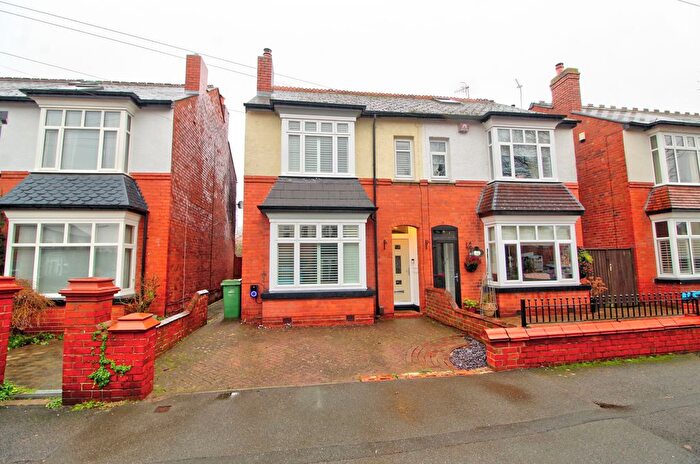 3 Bedroom Semi-Detached House For Sale In Cathcart Road, Stourbridge, DY8