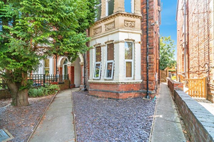 1 Bedroom Flat For Sale In Clapham Road, Bedford, MK41