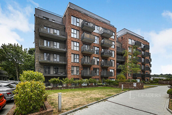 2 Bedroom Flat To Rent In Rosalind Drive, Maidstone, Kent, ME14