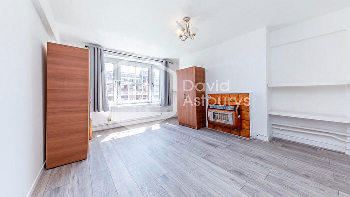 3 Bedroom Apartment To Rent In Hazellville Road, Archway, London, N19