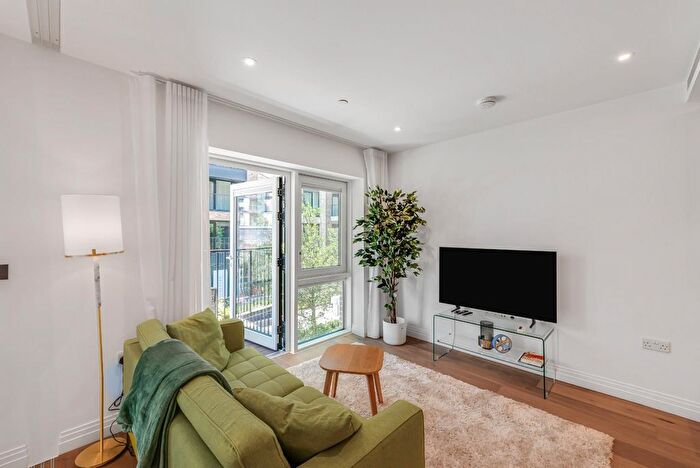 1 Bedroom Flat To Rent In Westwood Building, Chelsea Creek, Fulham, SW6