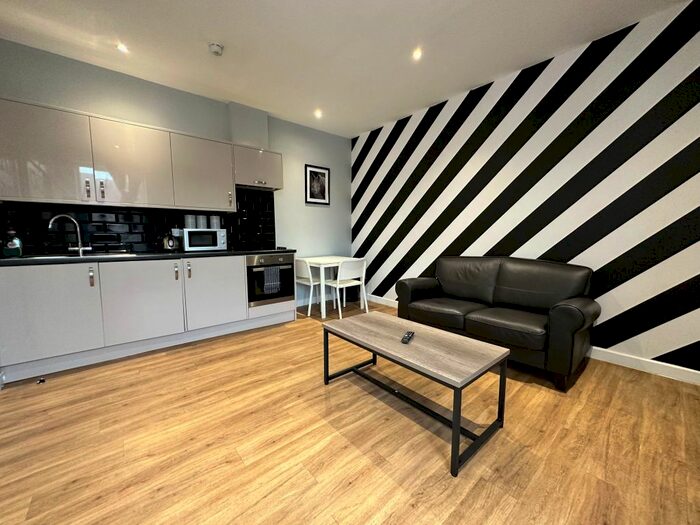 1 Bedroom Flat To Rent In Osmond Road, Hove, BN3