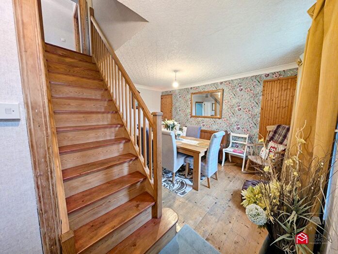 4 Bedroom Detached House For Sale In Swansea Road, Pontardawe, Swansea, SA8