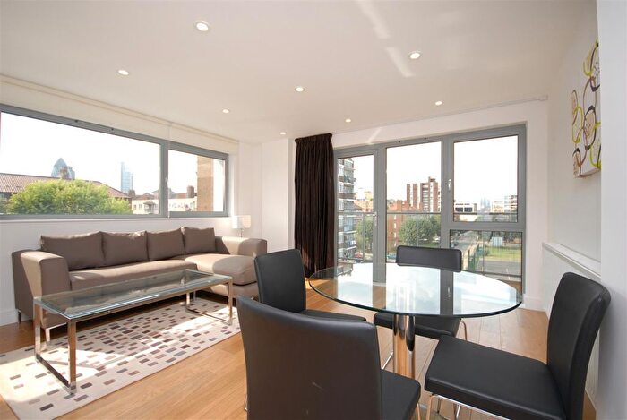 1 Bedroom Flat To Rent In Hodgeson House, Christian Street, E1
