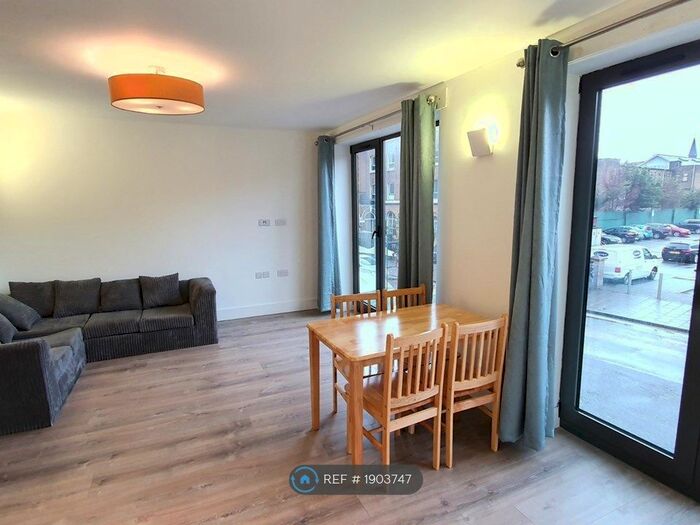 1 Bedroom Flat To Rent In Oak Apartments, London, E9