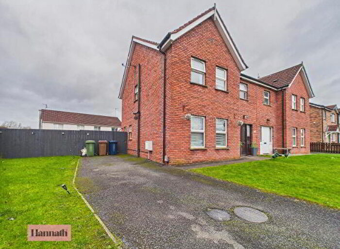 3 Bedroom Semi-Detached House For Sale In The Beeches, Craigavon, BT62