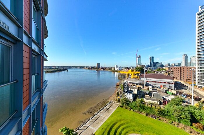 1 Bedroom Flat For Sale In Fairmont Avenue, London, E14