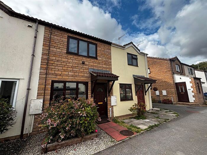 2 Bedroom Terraced House To Rent In Ashlands Meadow, Crewkerne, TA18