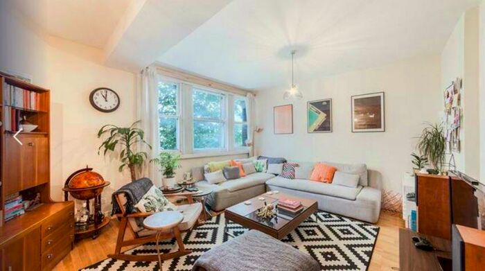 1 Bedroom Flat To Rent In Central Buildings, Peckham, SE15