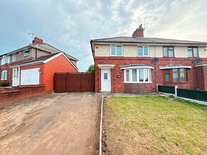 2 Bedroom Semi Detached House To Rent In New Birmingham Road, Dudley, DY2