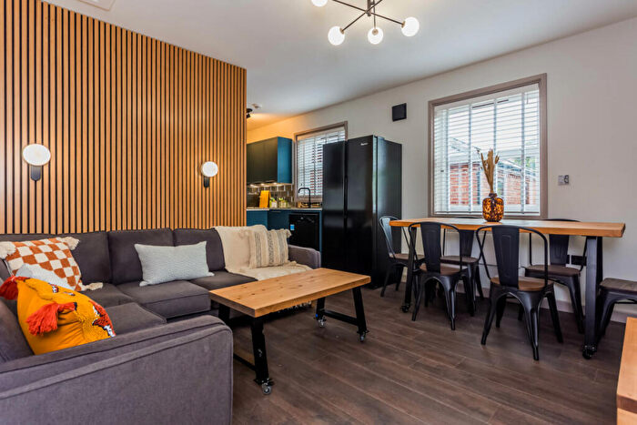 5 Bedroom Property To Rent In Flat, Crossgate Lofts, Durham, DH1