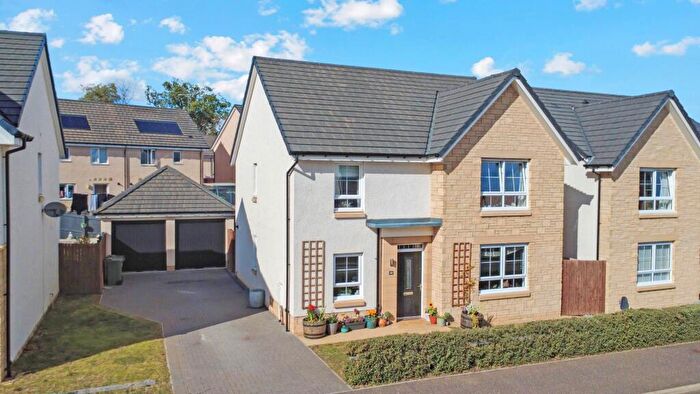 4 Bedroom Detached House For Sale In Bothwell Avenue, Haddington, EH41