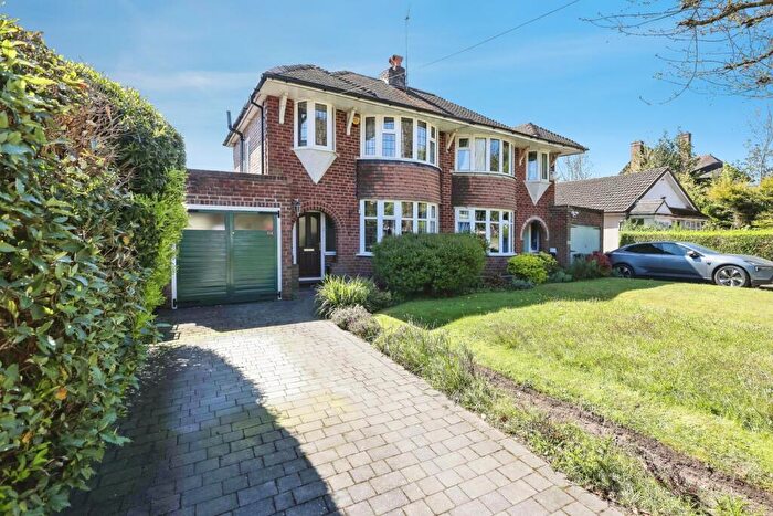 3 Bedroom Semi-Detached House For Sale In Weoley Park Road, Birmingham, West Midlands, B29