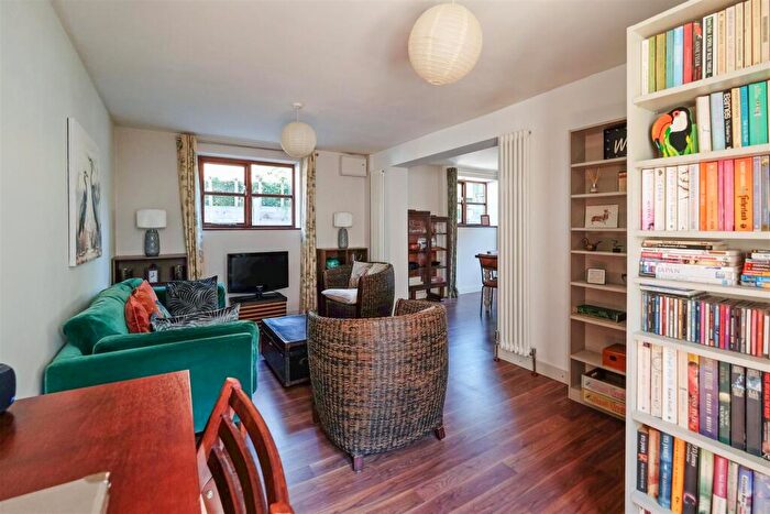 3 Bedroom Detached House For Sale In Oxford Street, Whitstable, CT5
