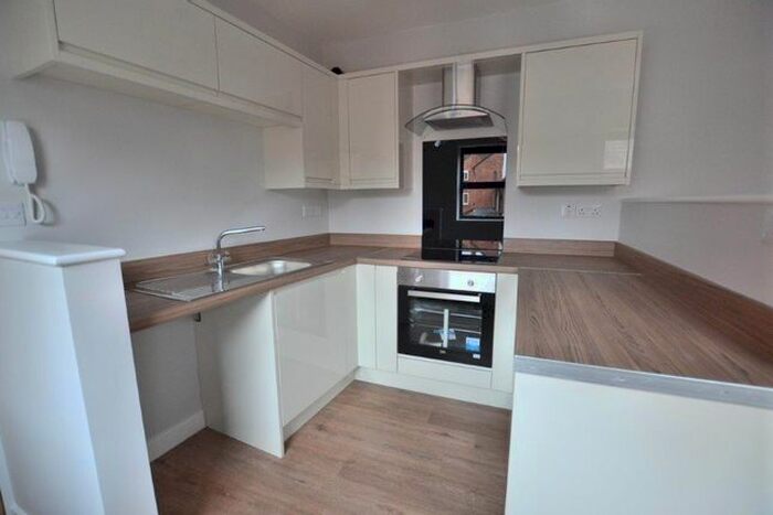 1 Bedroom Flat To Rent In Albert Terrace, Loughborough, LE11