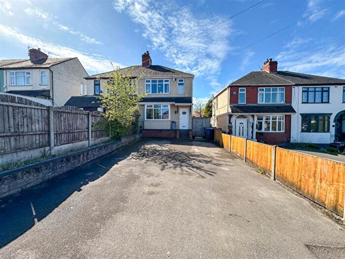 3 Bedroom Semi-Detached House For Sale In Ash Bank Road, Werrington, Stoke-on-Trent, ST2