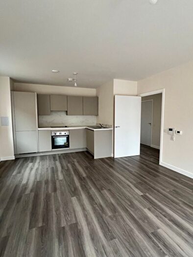 1 Bedroom Flat To Rent In Springfield Place, Honeysuckle House, Tooting, SW17