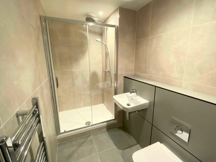 Apartment To Rent In Beetham Plaza, The Strand, Liverpool, L2