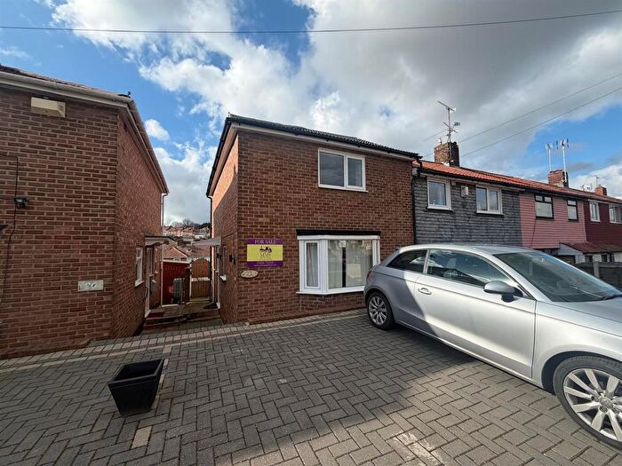 3 Bedroom End Terrace House For Sale In Carton Close, Rochester, ME1