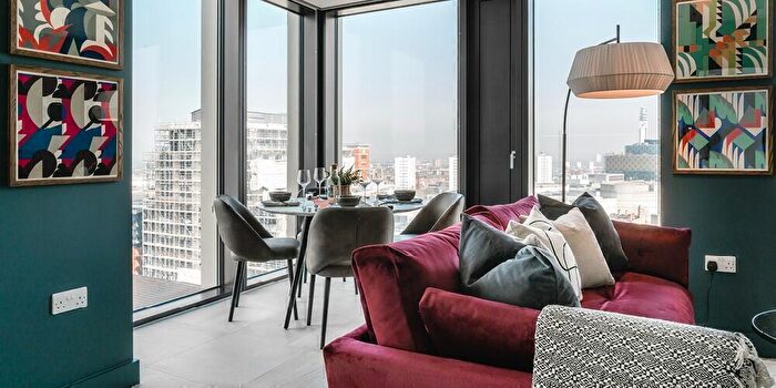 2 Bedroom Apartment To Rent In Broad Street, Birmingham, B15
