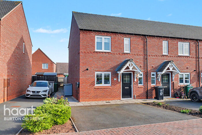 2 Bedroom Semi-Detached House For Sale In Tithebarn Drive, Swadlincote, DE12