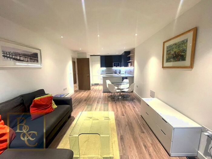 1 Bedroom Flat To Rent In Woodberry Grove, London, N4