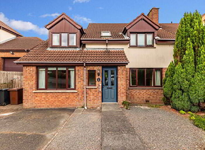 4 Bedroom Semi-Detached House For Sale In Old Mill Heights, Hillsborough, BT26