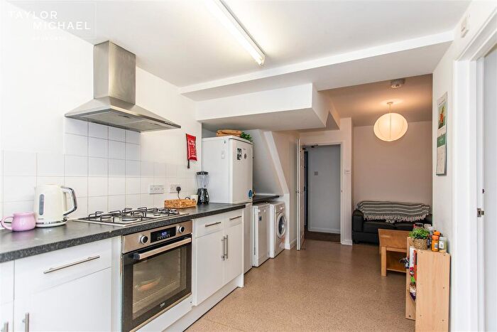 5 Bedroom Terraced House To Rent In Park Crescent Road, Brighton, BN2