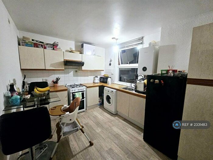 1 Bedroom Flat To Rent In Winchester Avenue, Leicester, LE3