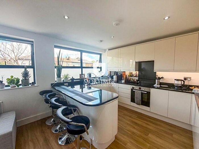 1 Bedroom Apartment To Rent In Katerina House, London, N8