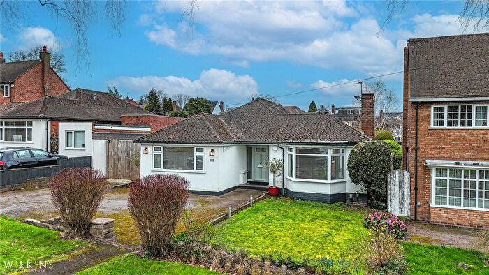 4 Bedroom Bungalow For Sale In Kempson Avenue, Sutton Coldfield, West Midlands, B72