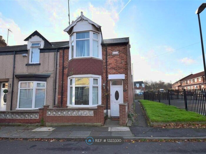 3 Bedroom End Of Terrace House To Rent In Fernville Street, Sunderland SR4