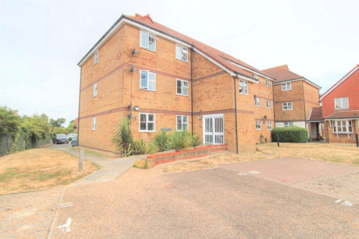 2 Bedroom Apartment To Rent In Southampton Close, Eastbourne, BN23