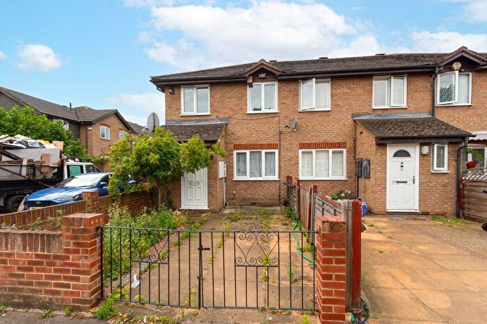 3 Bedroom End Terrace House To Rent In Belgrave Walk, Mitcham, CR4