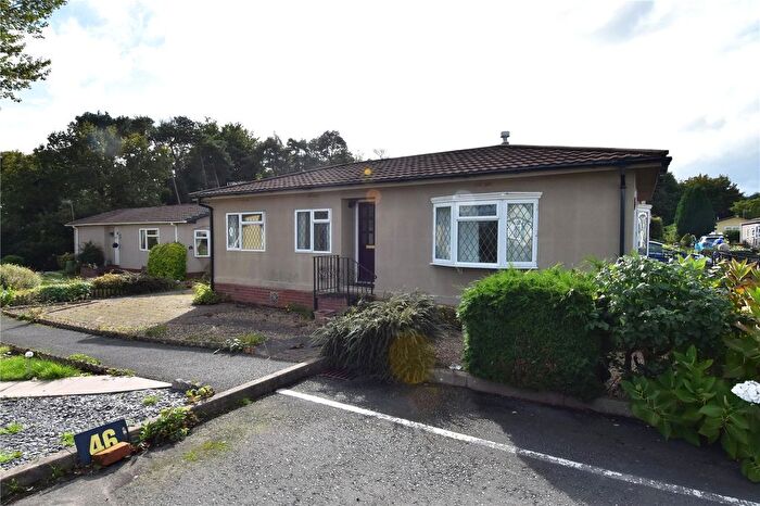2 Bedroom Mobile/park Home For Sale In Doverdale Park Homes, Hampton Lovett, Droitwich, Worcestershire, WR9