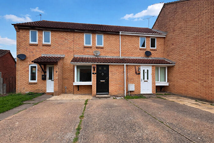 1 Bedroom House To Rent In Eames Close, Aylesbury, HP20