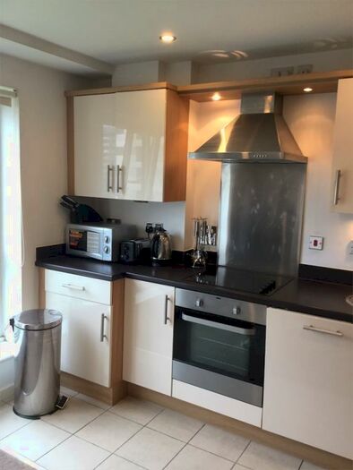 Apartment To Rent In Hive, Masshouse Plaza, Birmingham, B5